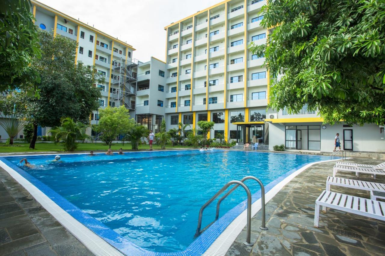 Hotel Siddhartha, Nepalgunj Exteriér fotografie